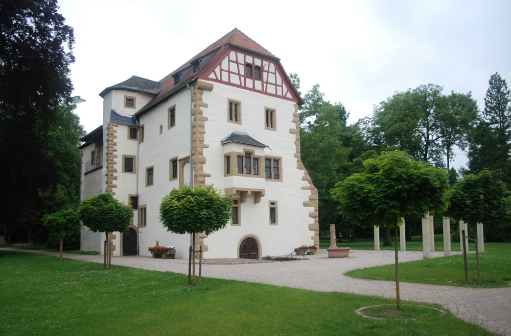 Altes Schloss Neckarbischofsheim (Steinernes Haus) im Rhein-Neckar-Kreis