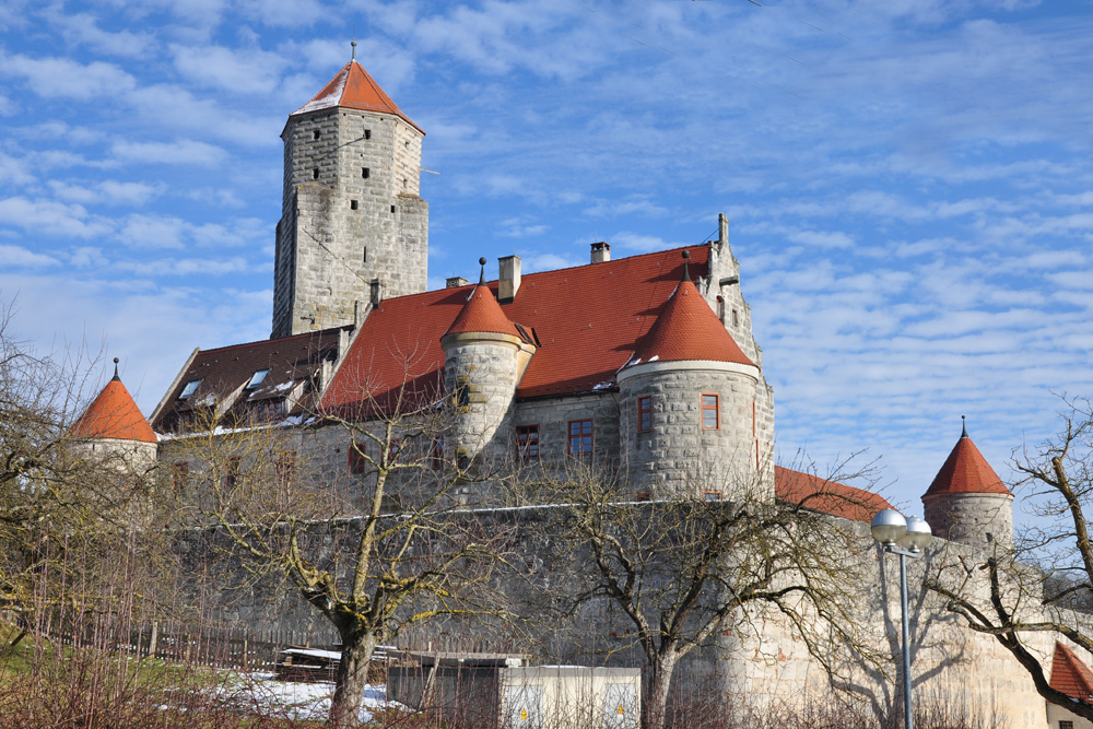 Marienburg Niederalfingen (Burg Niederalfingen, Fuggerschloss) im Ostalbkreis