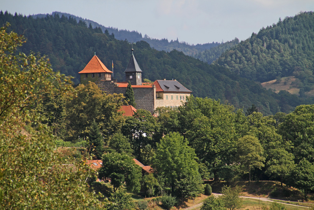 Schloss Eberstein (Neueberstein, Ebersteinschloss) im Landkreis Rastatt