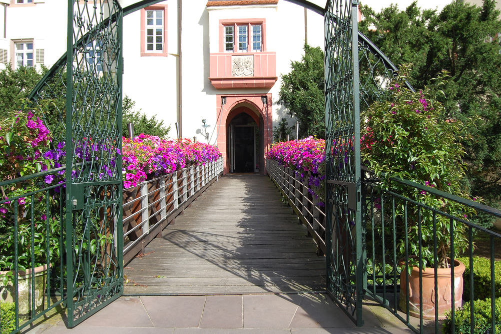 Unteres Schloss Neuweier in Baden-Baden