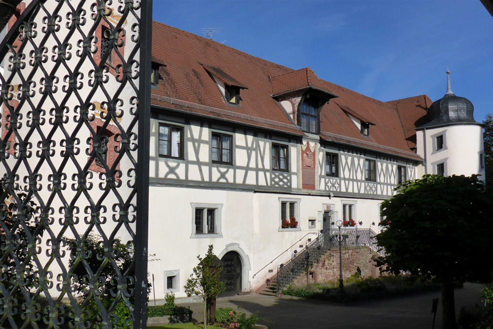 Schloss Augustenburg (Hohes Haus) in Karlsruhe-Grötzingen