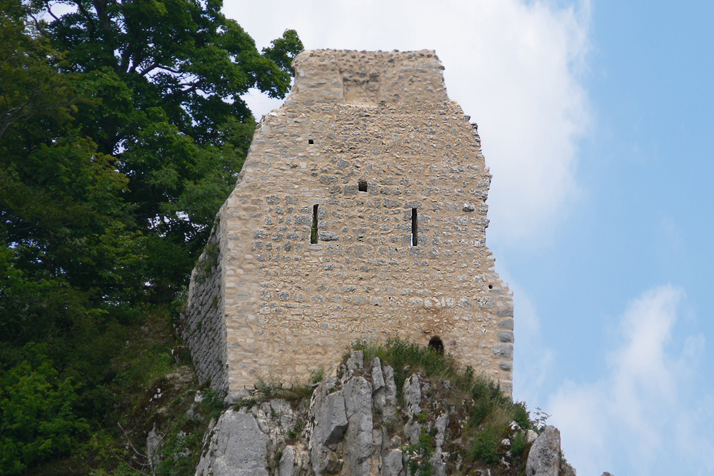 Schloss Hausen (Ruine Hausen) im Landkreis Sigmaringen