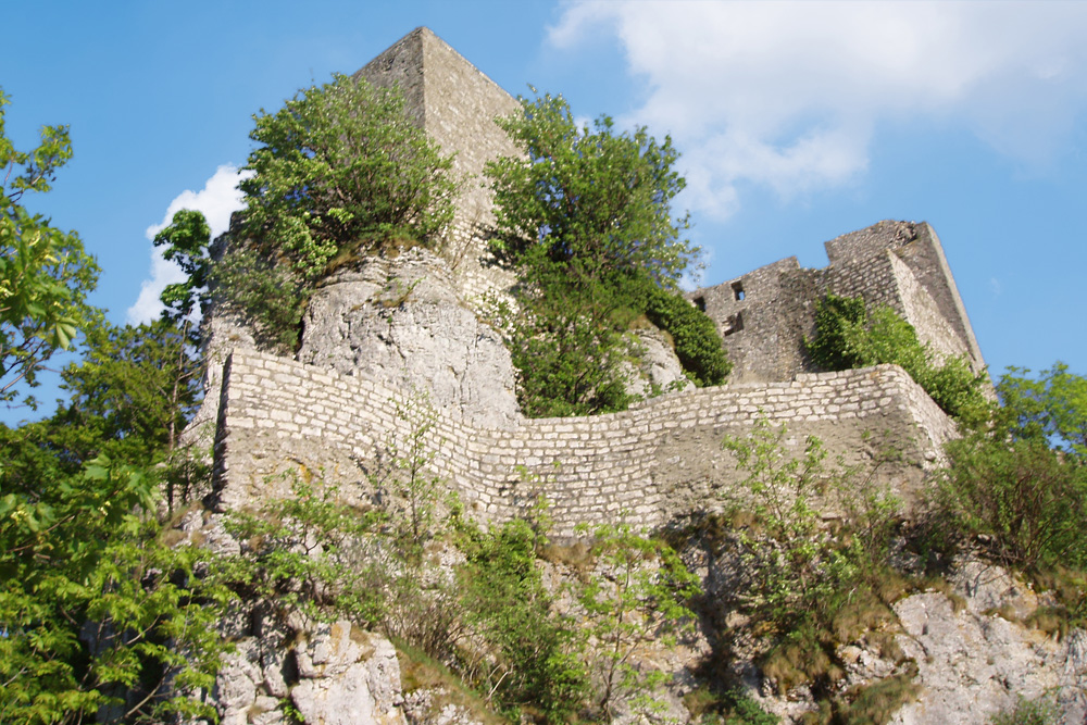 Ruine Reußenstein im Landkreis Esslingen / Landkreis Göppingen (liegt exakt auf der Grenze)