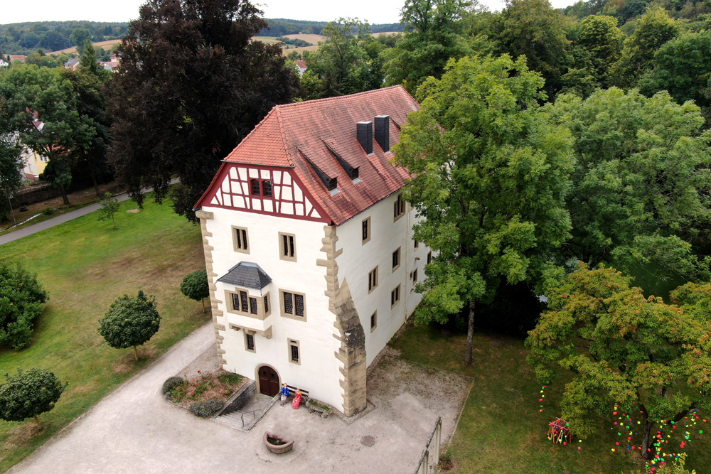 Altes Schloss Neckarbischofsheim (Steinernes Haus) im Rhein-Neckar-Kreis