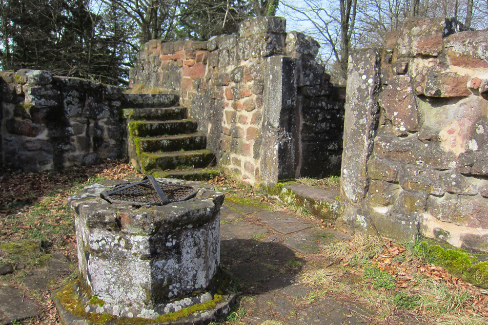 Burg Lützelhardt (Lützelhard) im Ortenaukreis