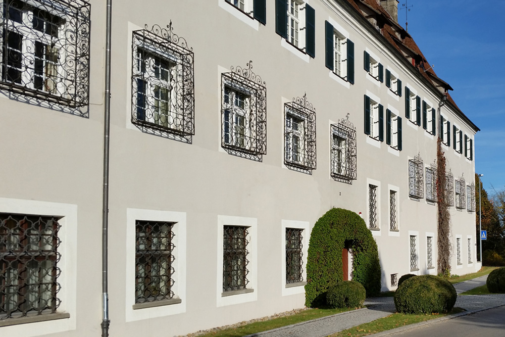 Schloss Tannheim (Ochsenhauser Pfleghof, Altes Schloss) im Landkreis Biberach