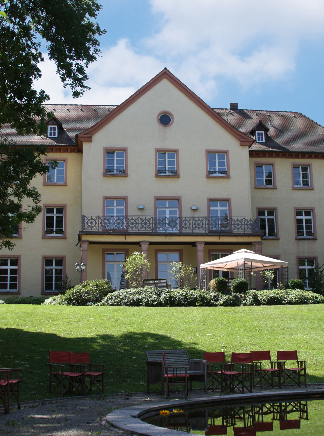 Jesuitenschloss Merzhausen im Landkreis Breisgau-Hochschwarzwald