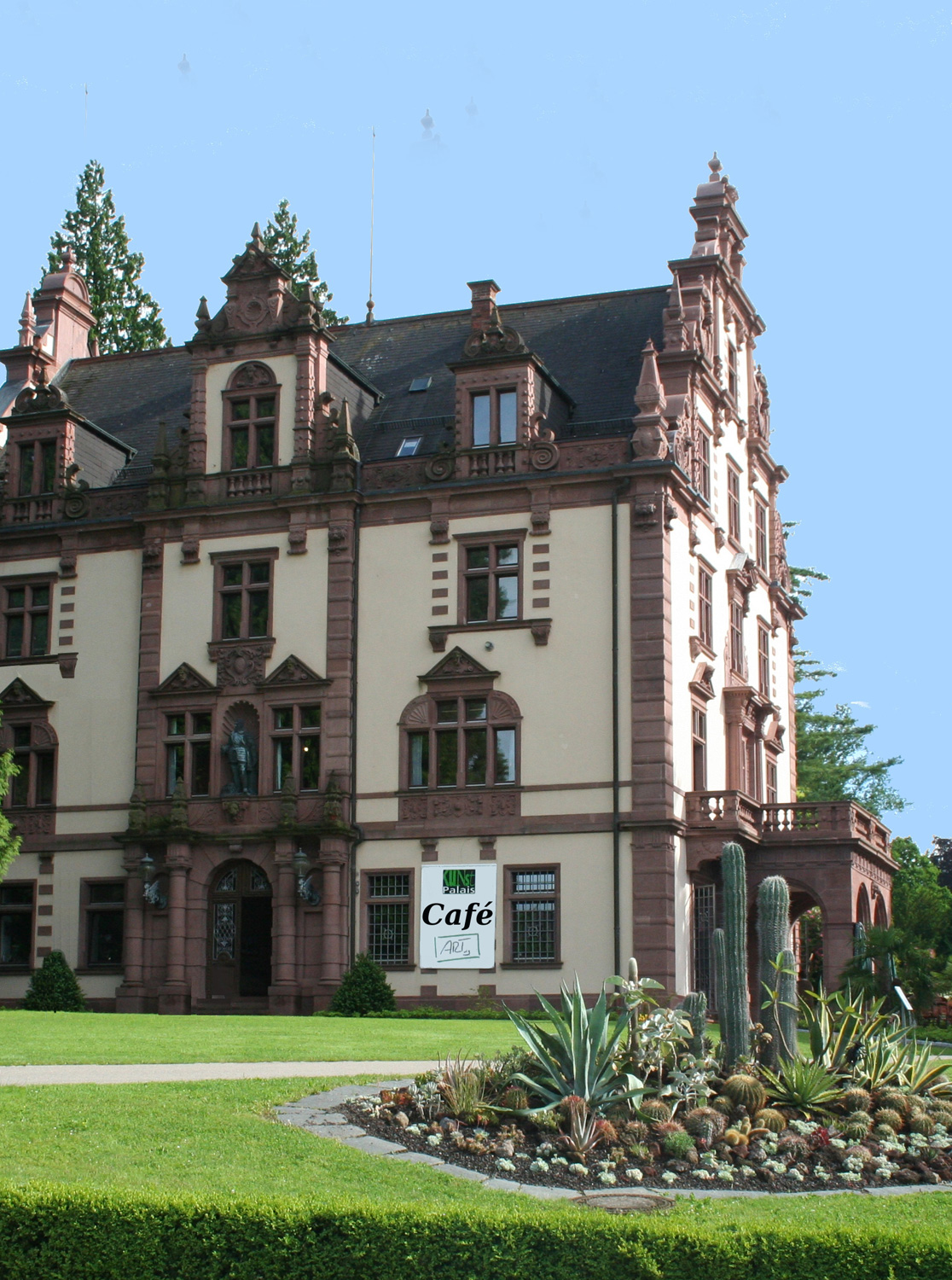 Großherzogliches Palais Badenweiler im Landkreis Breisgau-Hochschwarzwald
