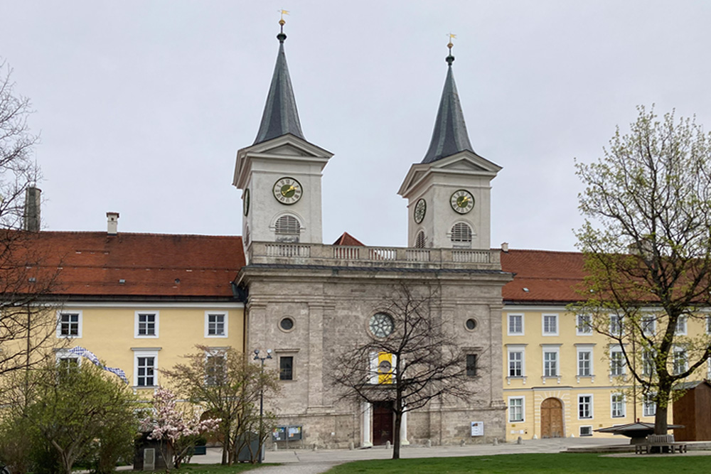Kloster Tegernsee (Schloss Tegernsee) im Landkreis Miesbach