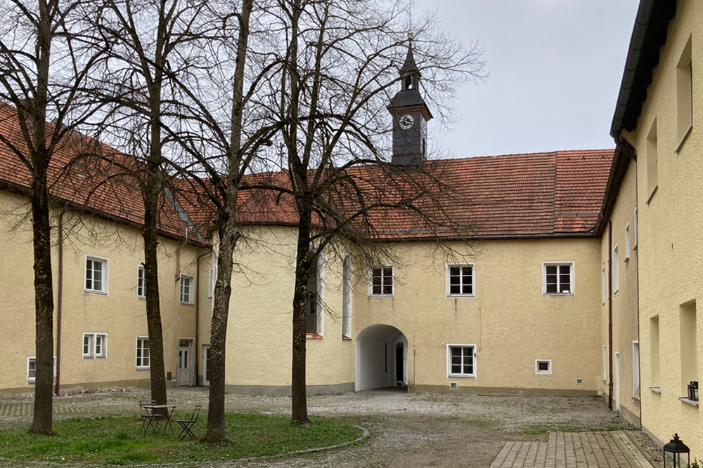 Neues Schloss Valley im Landkreis Miesbach