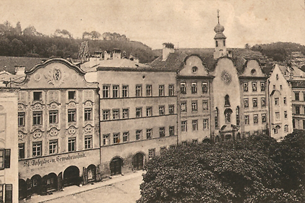 Kloster Heilig Schutzengel (Burghausen) im Landkreis Altötting