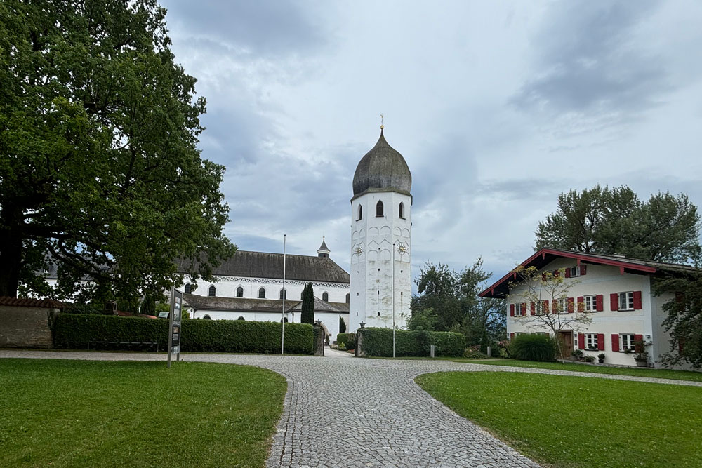 Kloster Frauenchiemsee (Frauenwörth – Abtei der Benediktinerinnen) im Landkreis Rosenheim