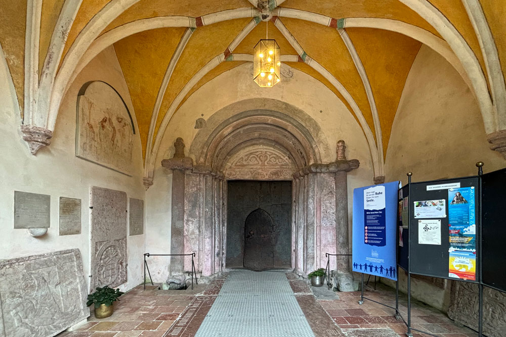 Kloster Frauenchiemsee (Frauenwörth – Abtei der Benediktinerinnen) im Landkreis Rosenheim
