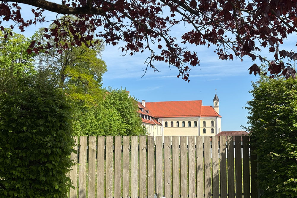 Kloster Scheyern (Kloster Bayrischzell-Fischbachau-Petersberg/Eisenhofen-Scheyern, Benediktinerabtei Mariä Himmelfahrt und zum Heiligen Kreuz) im Landkreis Pfaffenhofen an der Ilm