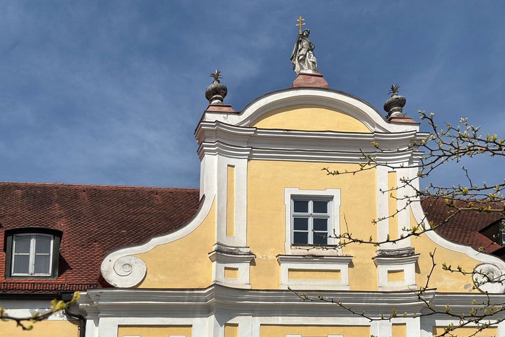 Kloster Scheyern (Kloster Bayrischzell-Fischbachau-Petersberg/Eisenhofen-Scheyern, Benediktinerabtei Mariä Himmelfahrt und zum Heiligen Kreuz) im Landkreis Pfaffenhofen an der Ilm