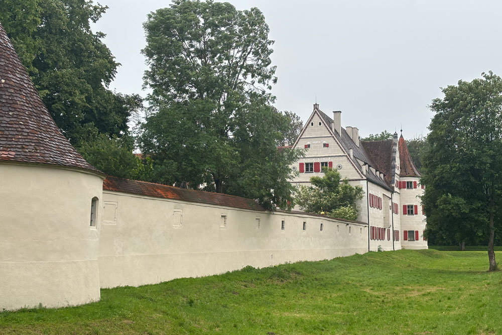 Jagdschloss Grünau (Altes und Neues Schloss) im Landkreis Neuburg-Schrobenhausen