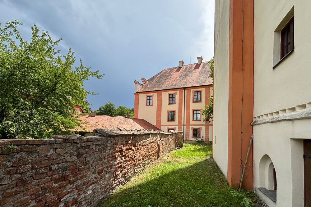 Schloss Rohrbach (Oberbayern) Schloss Rohrbach (Oberbayern) im Landkreis Pfaffenhofen an der Ilm