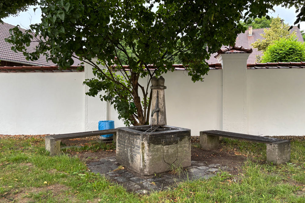 Schlossmauer von Schloss Freinhausen im Landkreis Pfaffenhofen an der Ilm