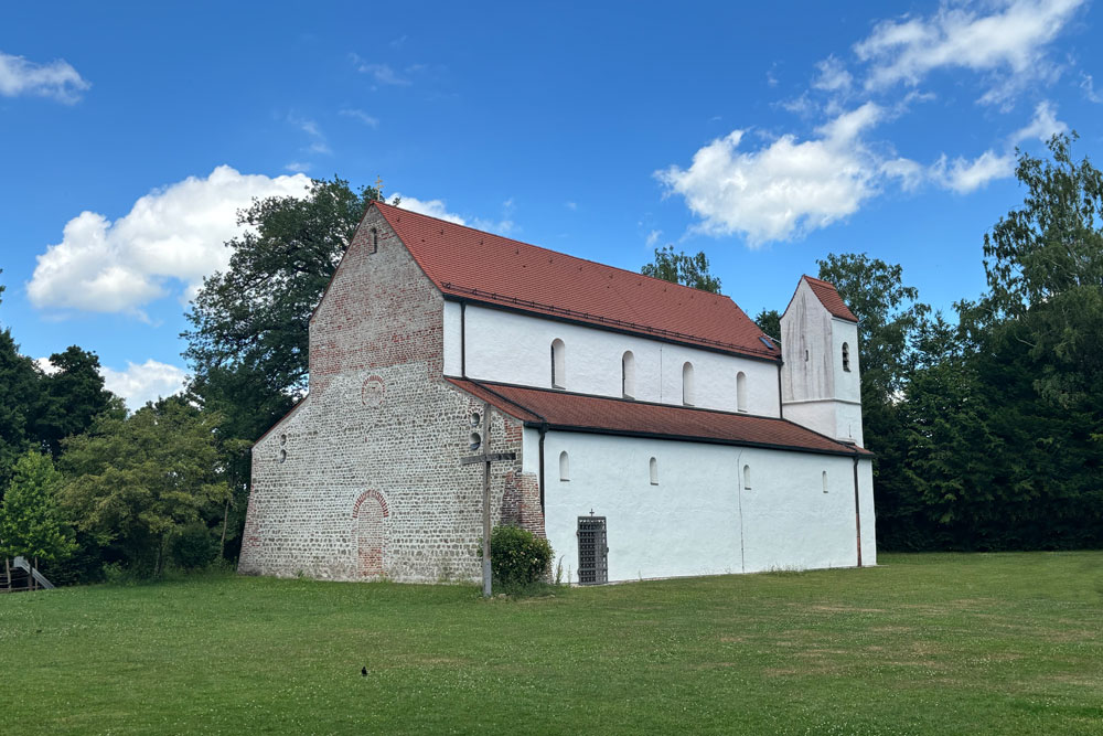 Klosterkirche St. Peter und Paul (Petersberg) (Petersberg-Basilika) im Landkreis Dachau