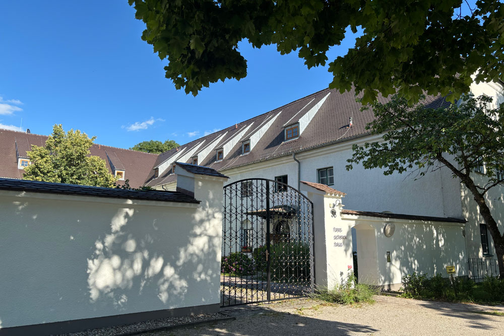 Franziskanerkloster Mittenheim Schleißheim (ehemaliges Kloster der Franziskaner-Reformaten) im Landkreis München