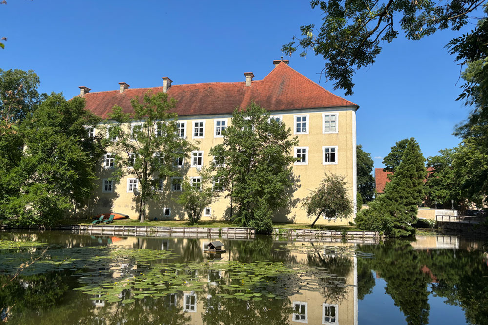 Schloss Sandizell im Landkreis Neuburg-Schrobenhausen