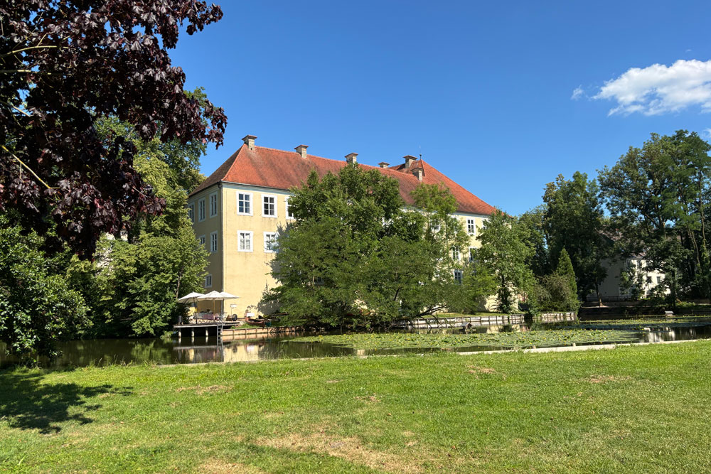 Schloss Sandizell im Landkreis Neuburg-Schrobenhausen