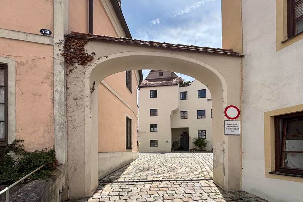 Alte Münz (Neuburg an der Donau) (Schloss) im Landkreis Neuburg-Schrobenhausen