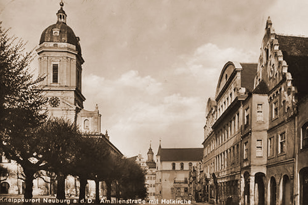 Hofkirche (Neuburg an der Donau) („Unserer Lieben Frau“) im Landkreis Neuburg-Schrobenhausen