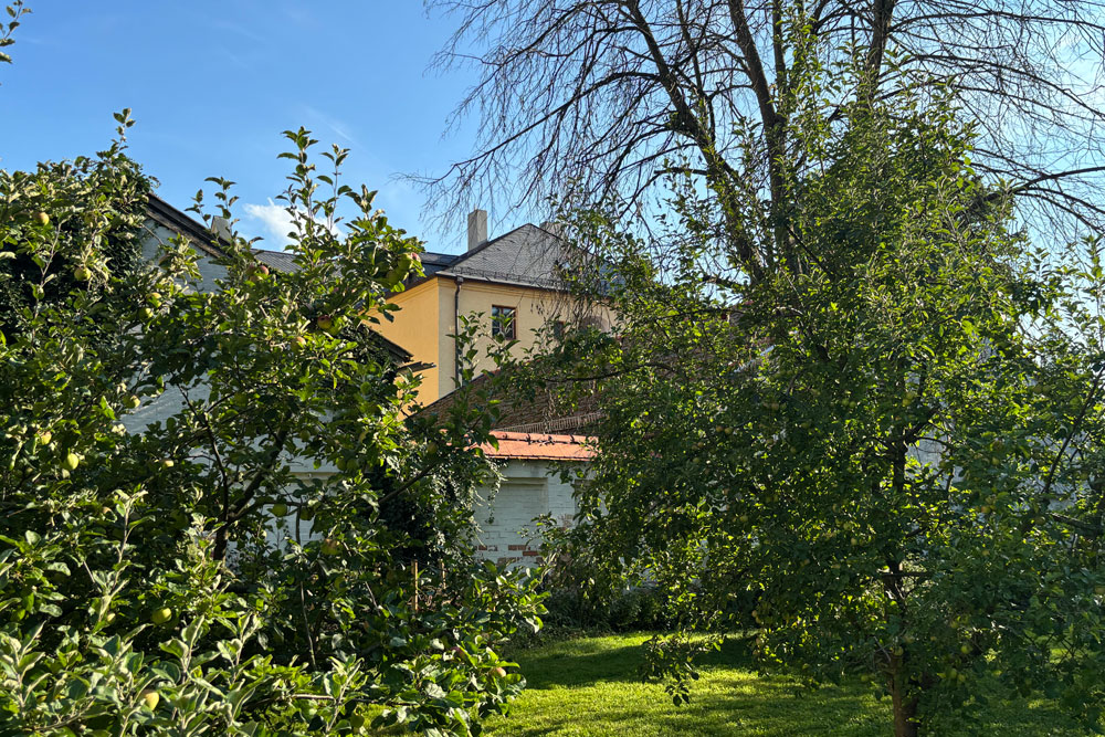 Schloss Aibling (Schlossrest Aibling) im Landkreis Rosenheim