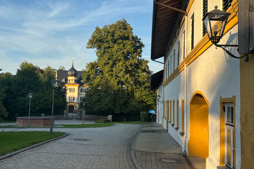 Schloss Wildenwart (Wildenwarth) im Landkreis Rosenheim