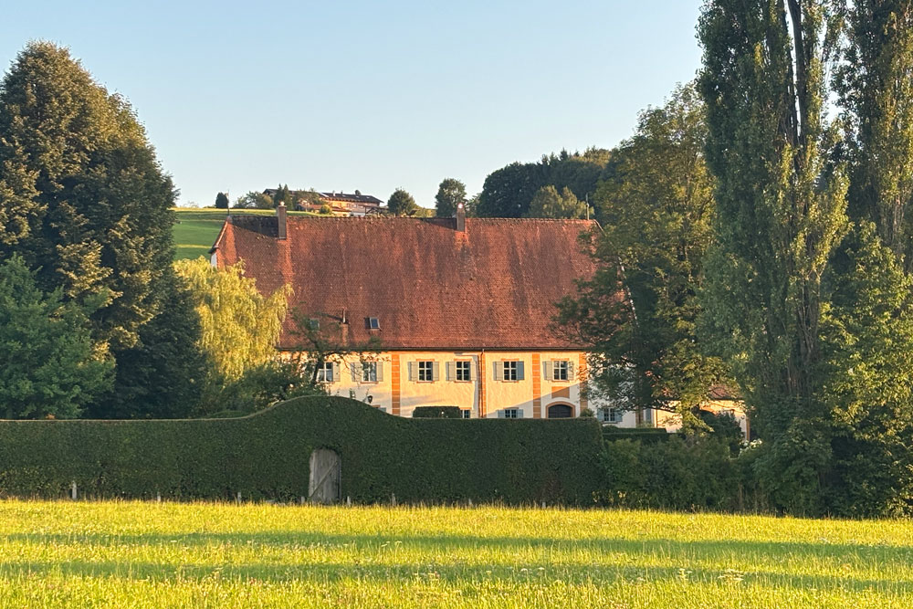 Schloss Farnach (Riedering) im Landkreis Rosenheim