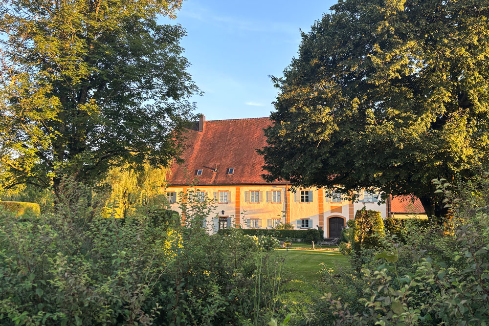 Schloss Farnach (Riedering) im Landkreis Rosenheim