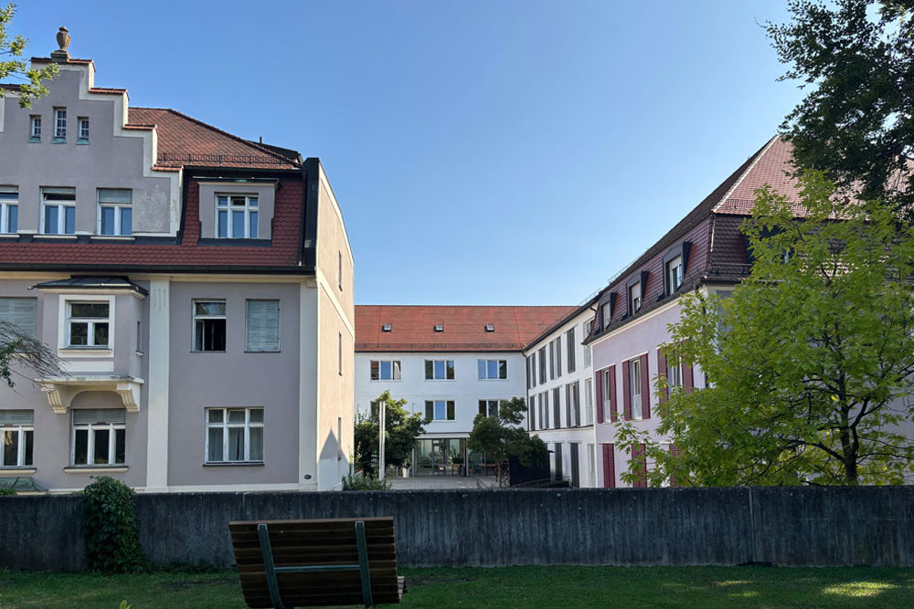 Franziskanerkloster Neuburg an der Donau (ehemalige Klosterkirche St. Anton – heute Katholische Filialkirche St. Augustin) im Landkreis Neuburg-Schrobenhausen in Bayern