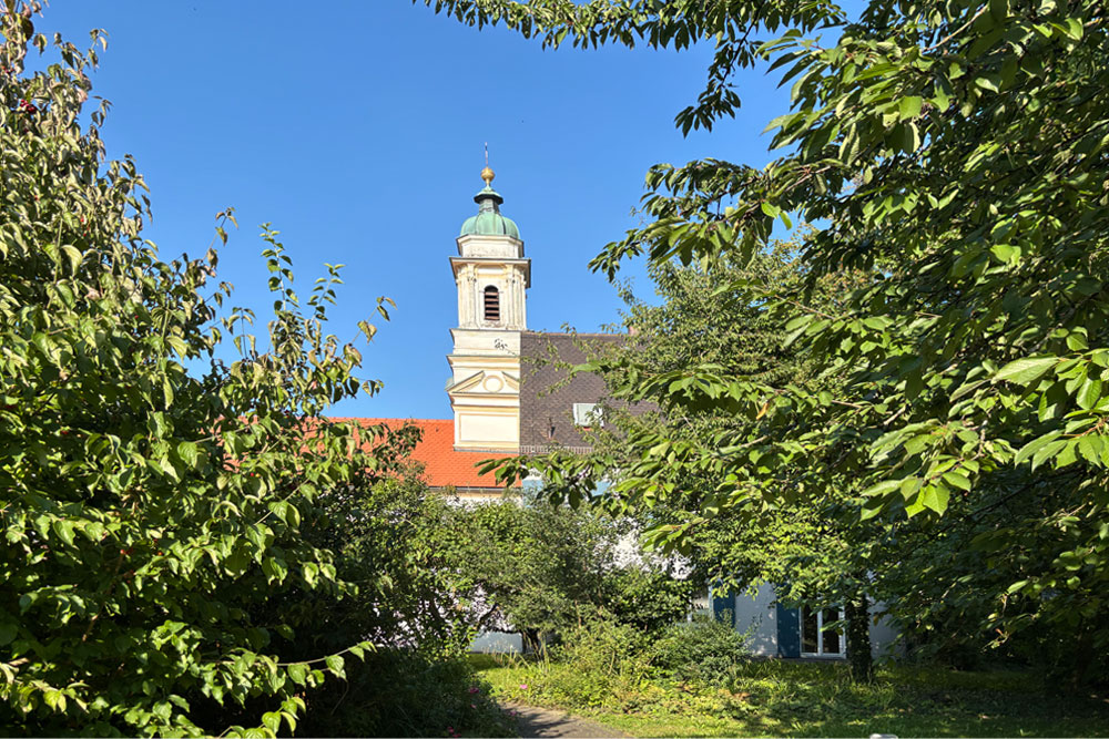 Kloster St. Elisabeth (Neuburg an der Donau) im Landkreis Neuburg-Schrobenhausen