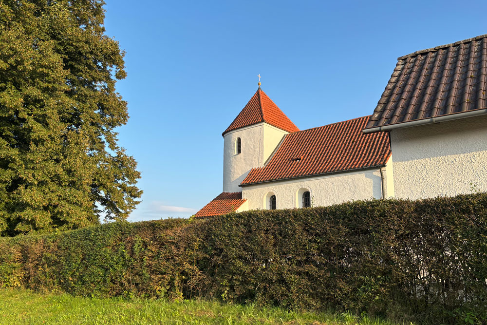 Wehrkirche Kleinviecht (Sankt Pauli Bekehrung) im Landkreis Freising