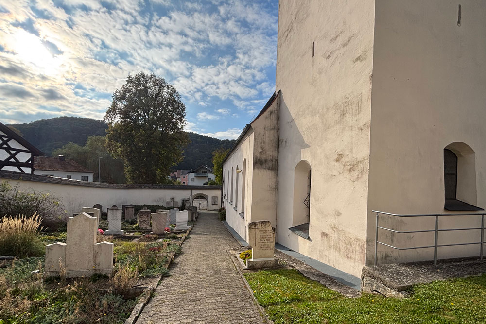 Kirchhofbefestigung Enkering Kirchhofbefestigung Enkering im Landkreis Eichstätt