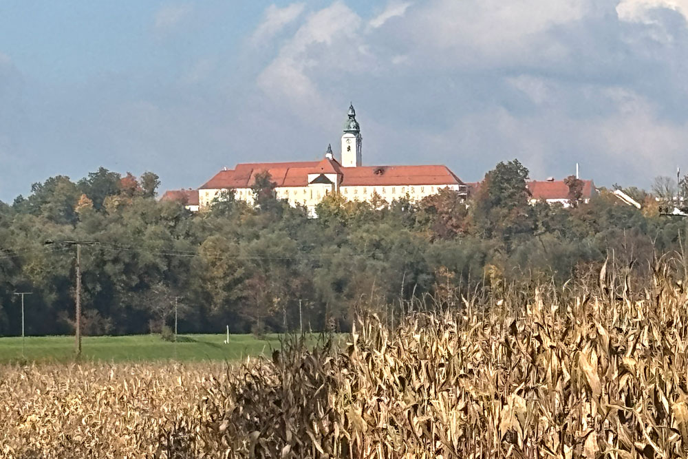 Stiftung Attl (ehemalige Benediktinerabtei Attel) Stiftung Attl (ehemalige Benediktinerabtei Attel) im Landkreis Rosenheim