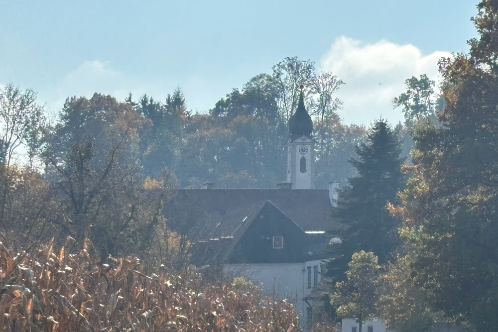 Kloster Altenhohenau (ehemaliges Kloster der Dominikanerinnen) Kloster Altenhohenau (ehemaliges Kloster der Dominikanerinnen) im Landkreis Rosenheim