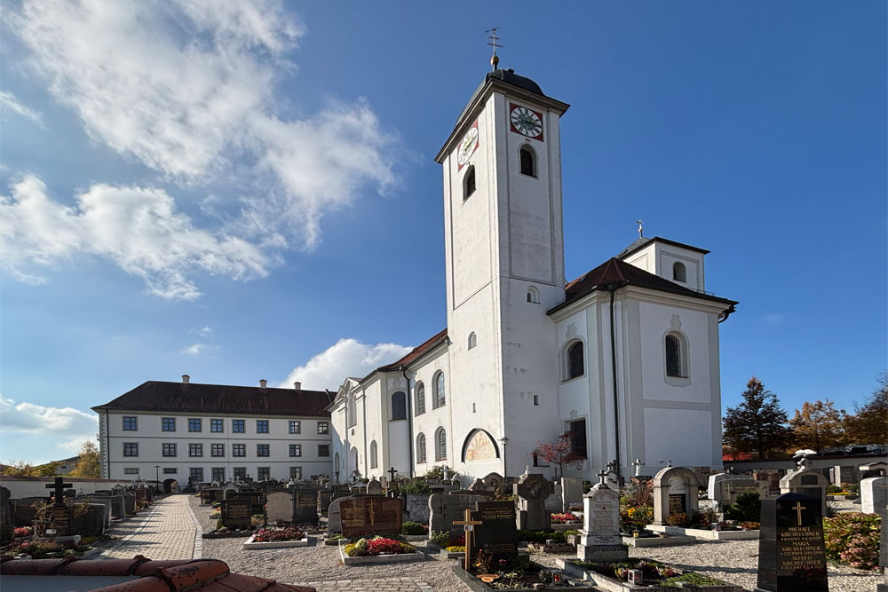 Kloster Rott (ehemalige Abtei der Benediktiner) Kloster Rott (ehemalige Abtei der Benediktiner) im Landkreis Rosenheim