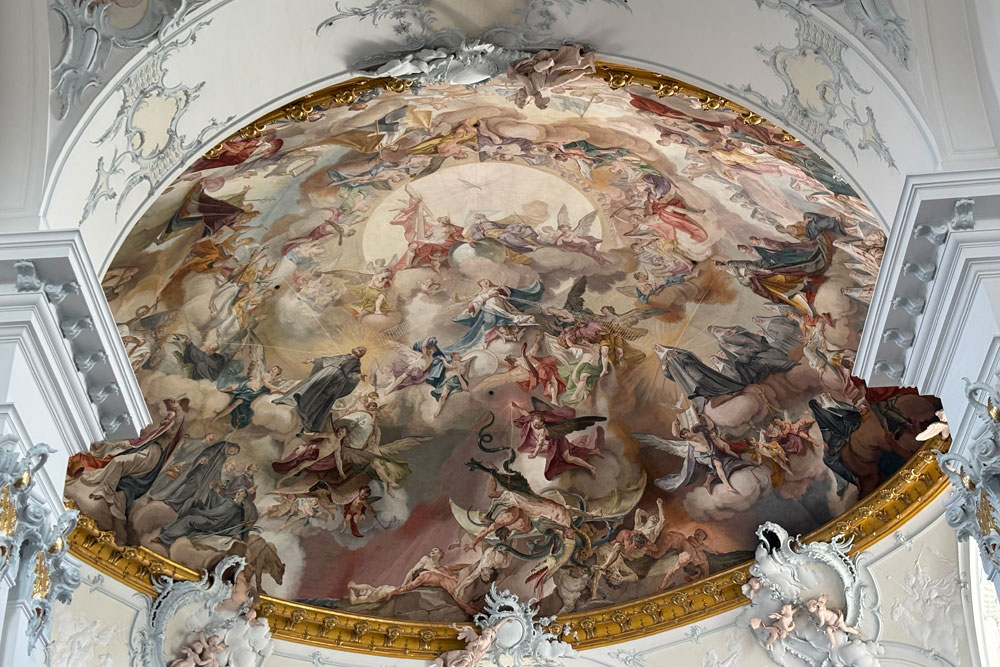 Kloster Rott (ehemalige Abtei der Benediktiner) - Abteikirche St. Marinus und Anianus Kloster Rott (ehemalige Abtei der Benediktiner) im Landkreis Rosenheim