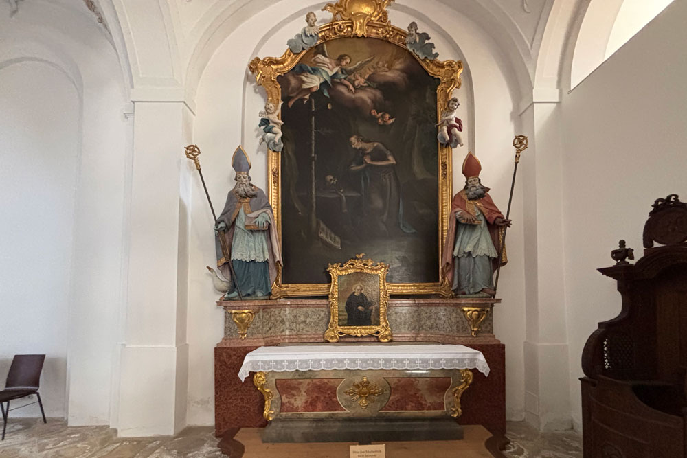 Kloster Rott (ehemalige Abtei der Benediktiner) - Abteikirche St. Marinus und Anianus Kloster Rott (ehemalige Abtei der Benediktiner) im Landkreis Rosenheim