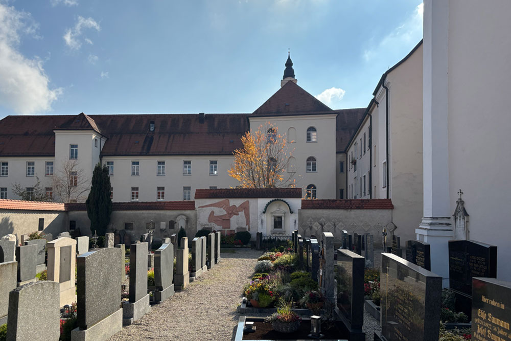 Stiftung Attl (ehemalige Benediktinerabtei Attel) Stiftung Attl (ehemalige Benediktinerabtei Attel) im Landkreis Rosenheim