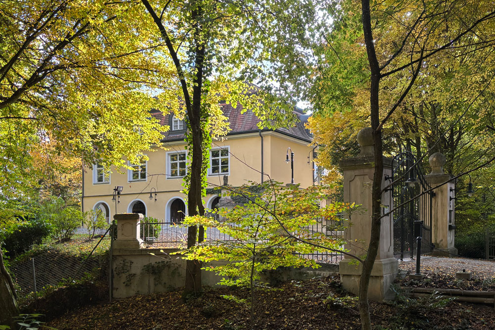 Schloss Höhenroth im Landkreis Fürstenfeldbruck