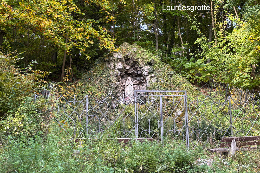 Burg Wildenroth (Burgstall Wildenroth, Rasso-Burg, Rassoburg) im Landkreis Fürstenfeldbruck