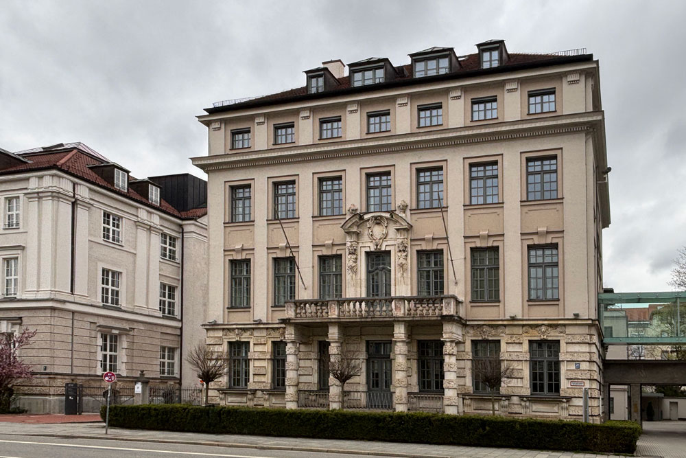 Palais Matuschka (München) in München