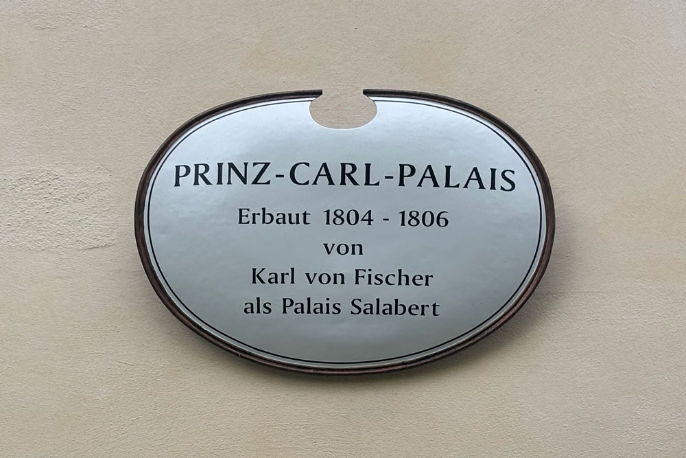 Prinz-Carl-Palais (München) (Palais Salabert, Palais Royal, Pavillon Royal) in München