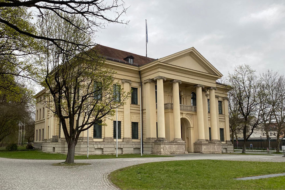 Prinz-Carl-Palais (München) (Palais Salabert, Palais Royal, Pavillon Royal) in München