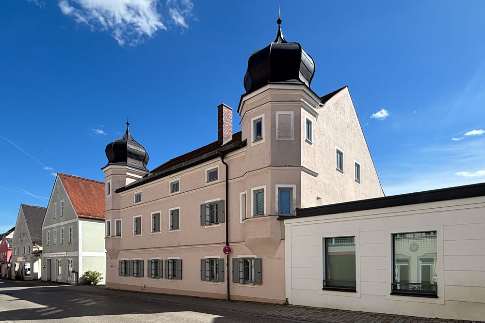 Prandtenhof (Kösching) (Prandtenhof, Meilingerhof, Rablhof, Rablbauernhof) im Landkreis Eichstätt