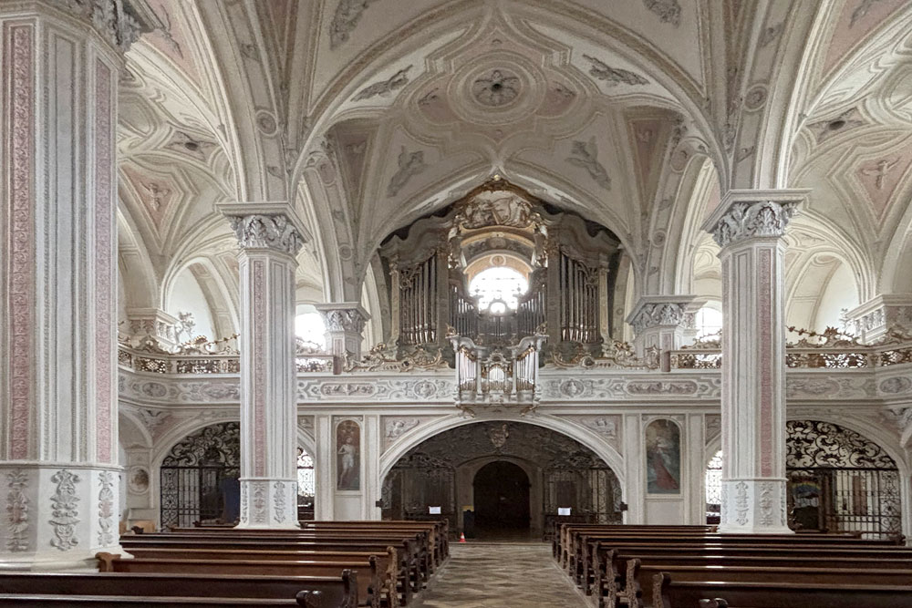 Kloster Polling (ehemaliges Kloster der Benediktiner, dann der Augustiner-Chorherren) im Landkreis Weilheim-Schongau
