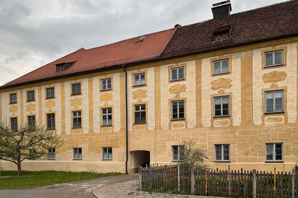 Kloster Polling (ehemaliges Kloster der Benediktiner, dann der Augustiner-Chorherren) im Landkreis Weilheim-Schongau